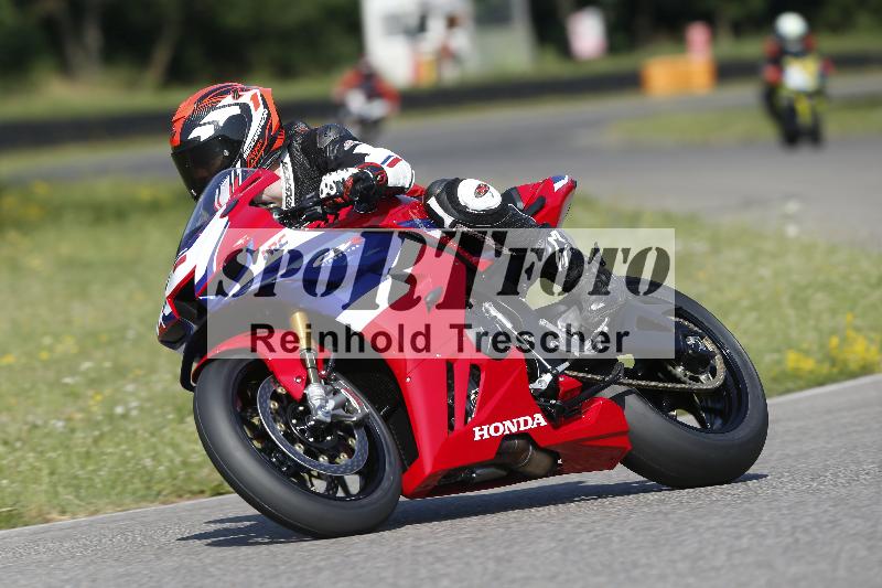 /28 20.06.2025 PROMAX ADR/Gruppe rot/70